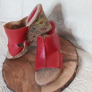 b.o.c. Born of Concept - Red Leather Wedge w/ Floral Cork Platform - 9M